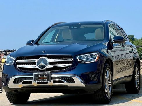 Certified 2022 Mercedes-Benz GLC 300 4MATIC image 4