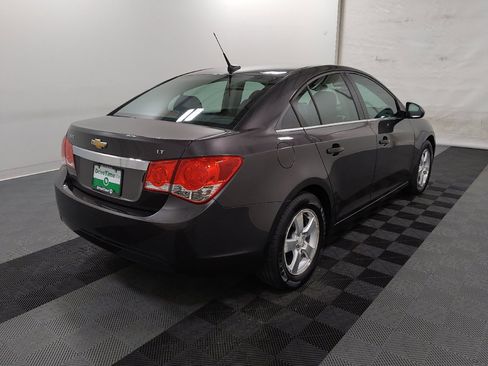 Used 2014 Chevrolet Cruze LT w/ Technology Package FWD image 9