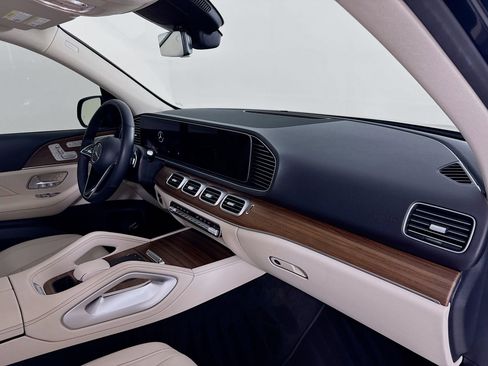 Used 2024 Mercedes-Benz GLE 350 4MATIC image 32