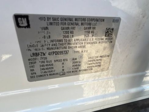 Used 2023 Buick Envision Essence w/ Sport Touring Package FWD image 33
