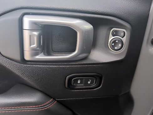 Used 2020 Jeep Wrangler Unlimited Rubicon w/ Uconnect 4C Nav & Sound Group image 8