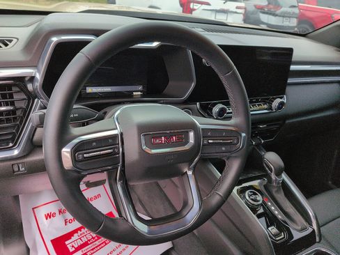 Used 2023 GMC Canyon Elevation w/ Elevation Premium Package image 9