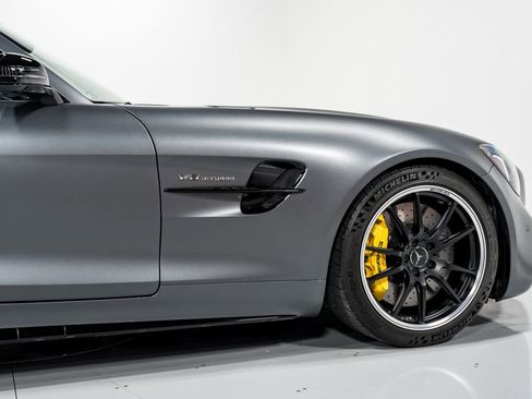 Used 2018 Mercedes-Benz AMG GT R image 41