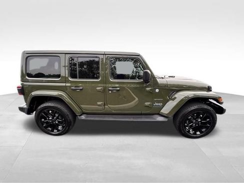 Used 2024 Jeep Wrangler Unlimited Sahara w/ Technology Group AWD/4WD image 10