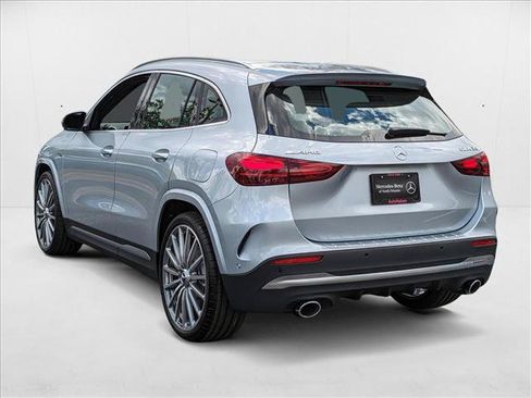 New 2025 Mercedes-Benz GLA 35 AMG 4MATIC image 9