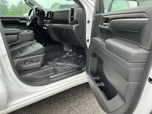 Used 2024 GMC Sierra 1500 SLT AWD/4WD image 35