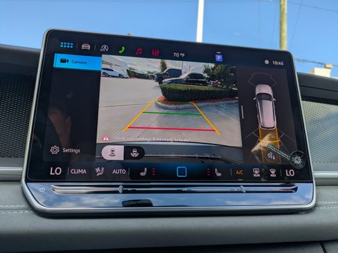 New 2026 Volkswagen Tiguan SE R-Line image 23