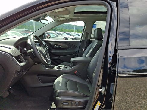 Used 2023 GMC Terrain SLT w/ Tech Package AWD/4WD image 14