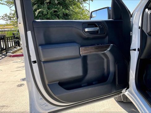 Used 2020 Chevrolet Silverado 1500 LT w/ Texas Edition RWD image 20
