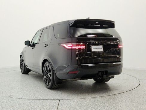 Used 2024 Land Rover Discovery Dynamic SE AWD/4WD image 7