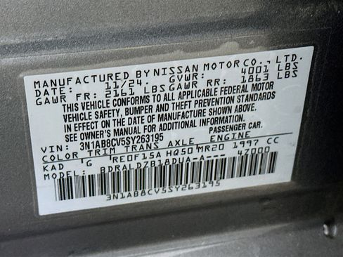 Used 2025 Nissan Sentra SV image 12
