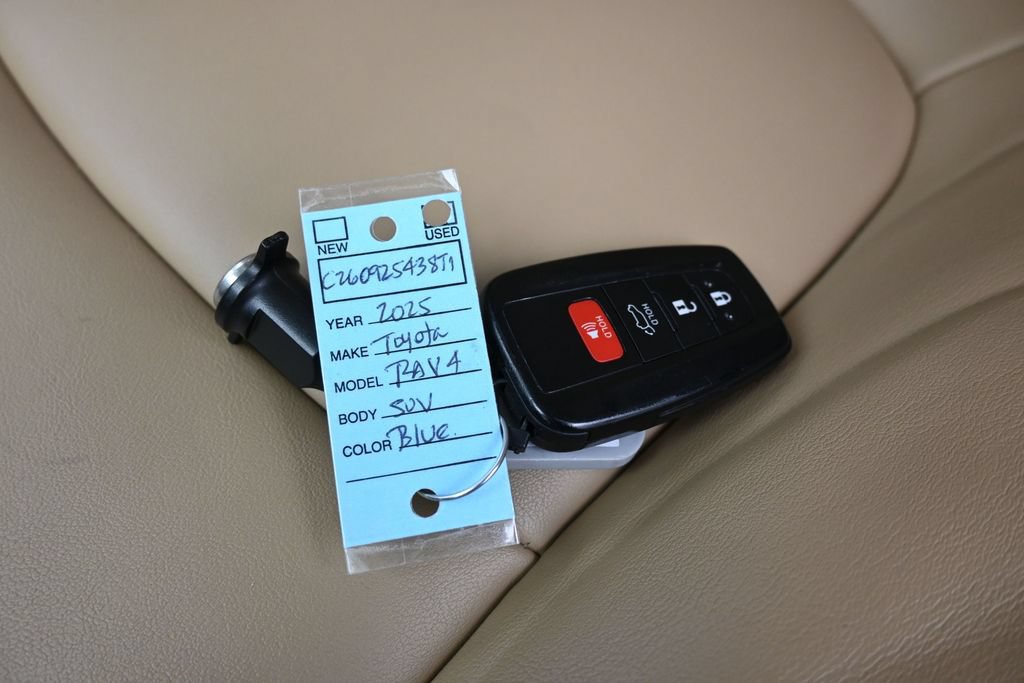 Used 2025 Toyota RAV4 XLE Premium FWD image 25