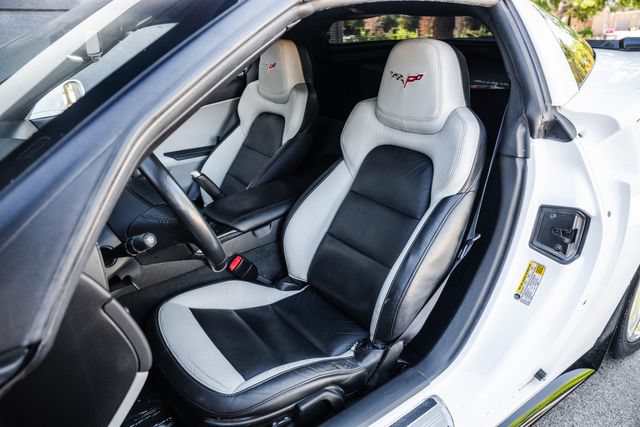Used 2012 Chevrolet Corvette Coupe w/ 2LT Preferred Equipment Group RWD image 6