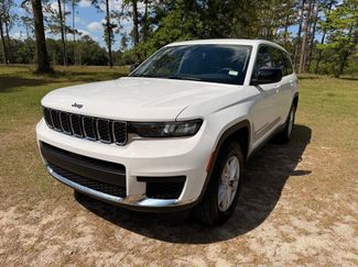 Used 2023 Jeep Grand Cherokee L Laredo AWD/4WD video 1