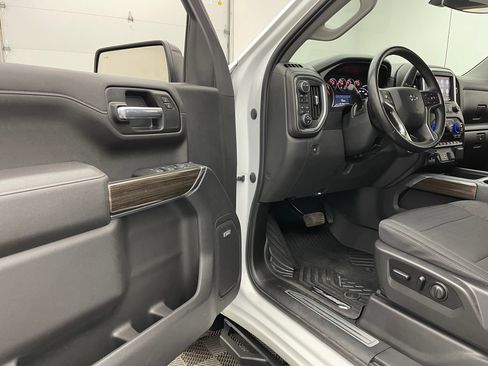 Used 2021 Chevrolet Silverado 1500 LT Trail Boss w/ Convenience Package II AWD/4WD image 14