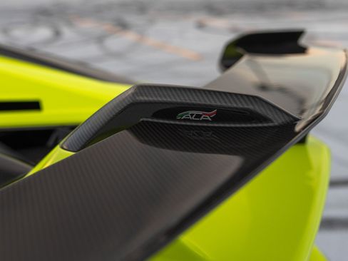 Used 2021 Lamborghini Aventador SVJ AWD/4WD image 16