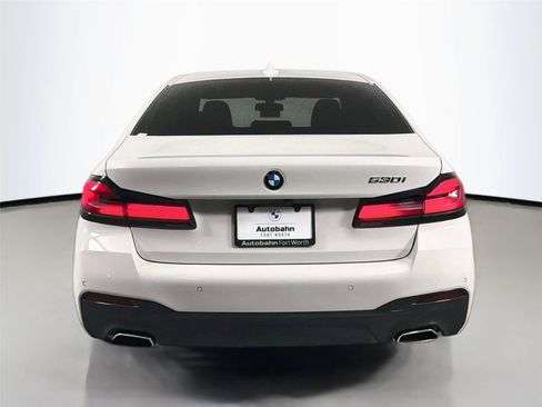 Used 2023 BMW 530i w/ M Sport Package RWD image 6