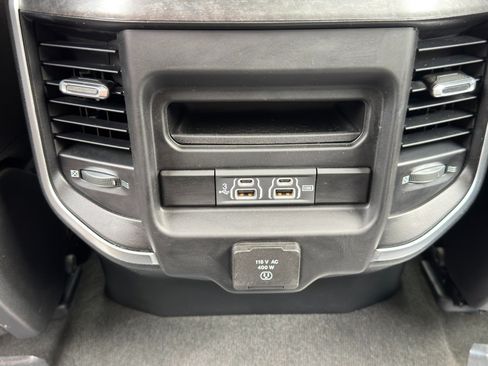 Used 2020 RAM 1500 Big Horn AWD/4WD image 33