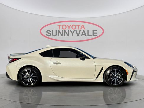 Certified 2023 Toyota GR86 image 10