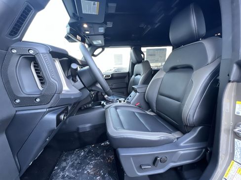 New 2026 Ford Bronco Outer Banks image 13