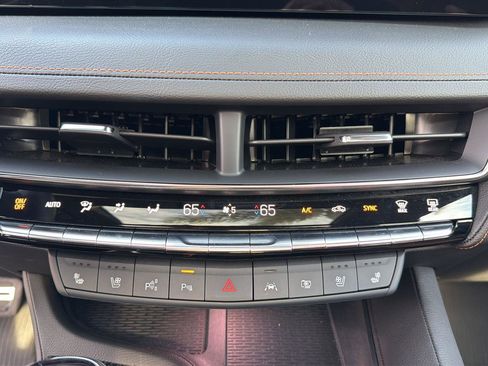 Used 2025 Cadillac CT5 Premium Luxury image 10