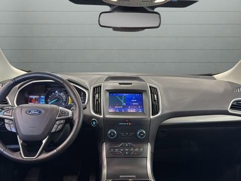 Used 2020 Ford Edge SEL w/ Convenience Package image 4