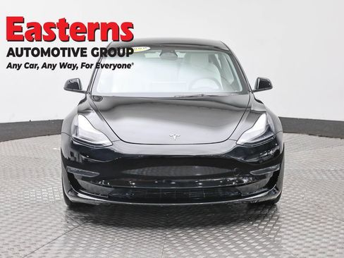 Used 2023 Tesla Model 3 Standard Range RWD image 2