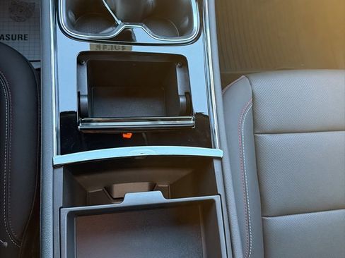 New 2026 Chevrolet Traverse Z71 image 11