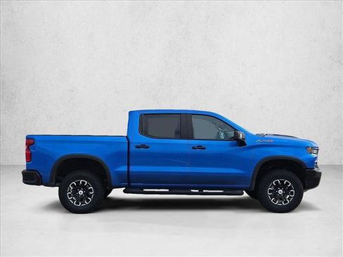 Used 2025 Chevrolet Silverado 1500 ZR2 w/ Technology Package AWD/4WD image 4
