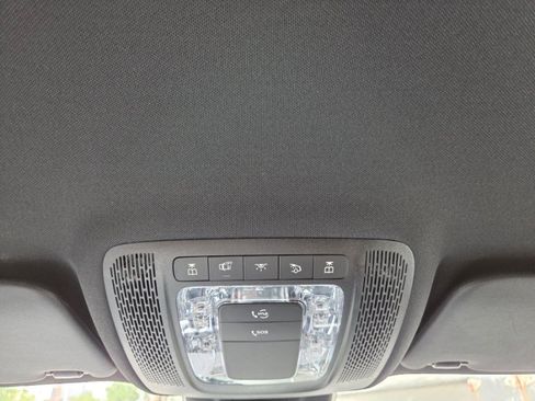 Used 2023 Mercedes-Benz EQB 300 4MATIC w/ Exclusive Package image 13