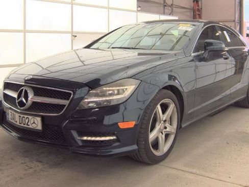 Used 2014 Mercedes-Benz CLS 550 4MATIC image 2