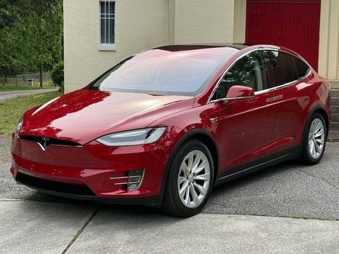 Used 2017 Tesla Model X 75D AWD/4WD image 11