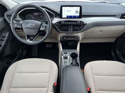 Certified 2022 Ford Escape SE w/ Convenience Package image 14