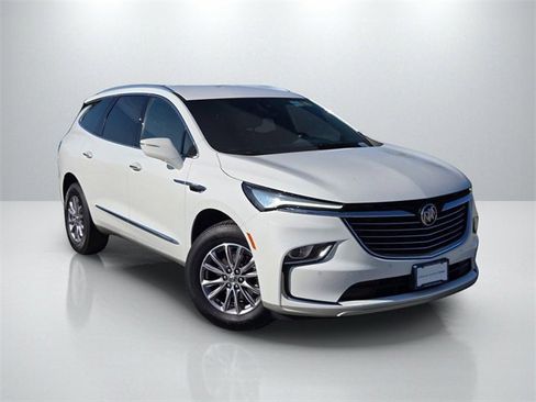 Used 2024 Buick Enclave Essence w/ Trailering Package, 5000 lbs. image 1