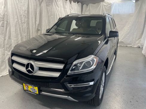 Used 2015 Mercedes-Benz GL 450 4MATIC image 2