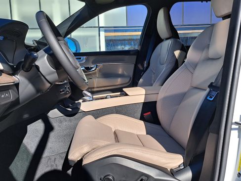 New 2026 Volvo XC90 T8 Ultra image 6