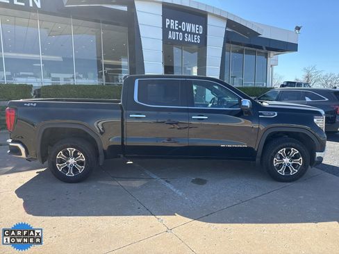 Used 2025 GMC Sierra 1500 SLT image 2