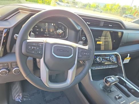 New 2026 GMC Sierra 1500 Denali w/ Denali Reserve Package image 17