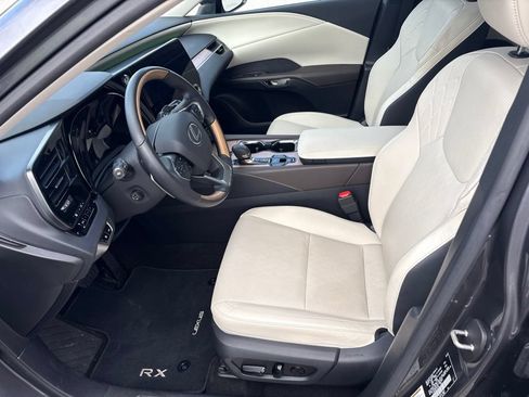 Certified 2025 Lexus RX 350 Premium Plus w/ Accessory Package (Z1) FWD image 18