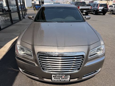 Used 2014 Chrysler 300 Touring w/ Quick Order Package 22F RWD image 7