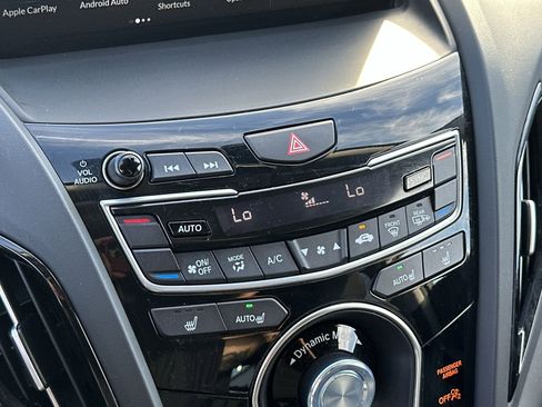 Used 2025 Acura RDX SH-AWD w/ Technology Package image 16