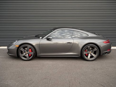 Certified 2018 Porsche 911 Carrera 4S image 2