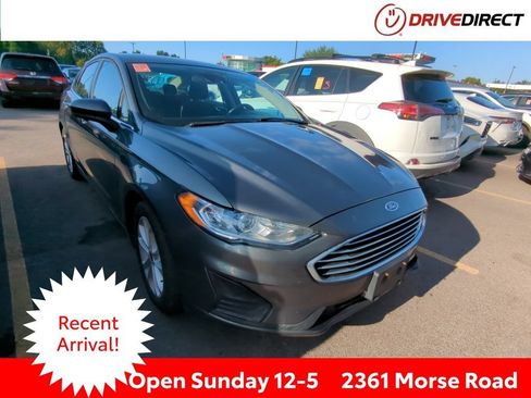 Used 2019 Ford Fusion SE FWD image 1