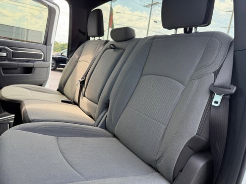 Used 2024 RAM 3500 Big Horn image 17