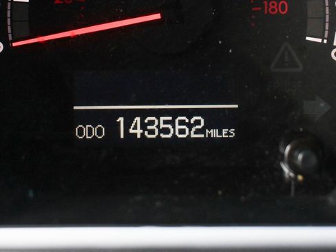 Used 2017 Toyota Sequoia Limited w/ Safety & Convenience Package image 23