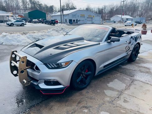 Used 2015 Ford Mustang Convertible w/ Equipment Group 051A image 1