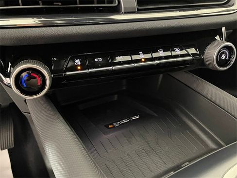 New 2026 Chevrolet Equinox EV RS image 8