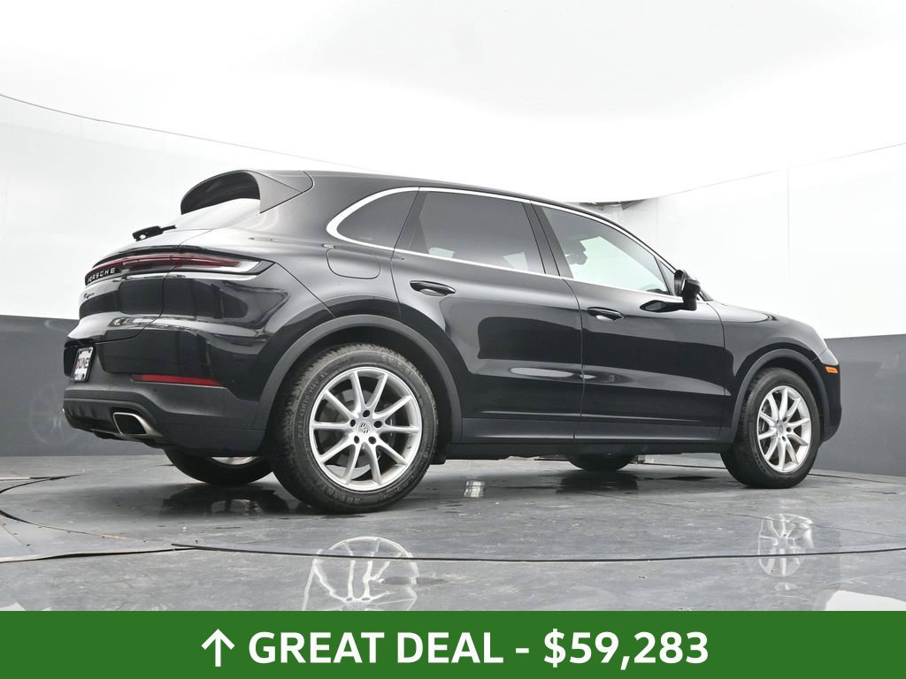 Used 2024 Porsche Cayenne AWD/4WD image 36