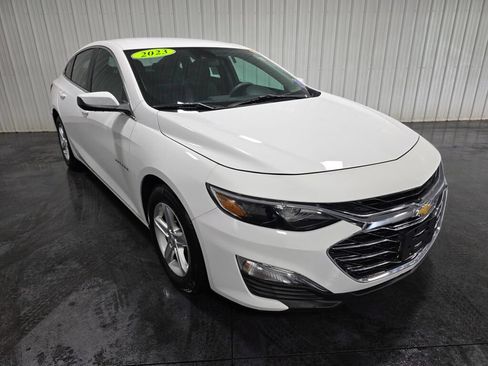 Used 2023 Chevrolet Malibu LS w/ Driver Confidence Package FWD image 2