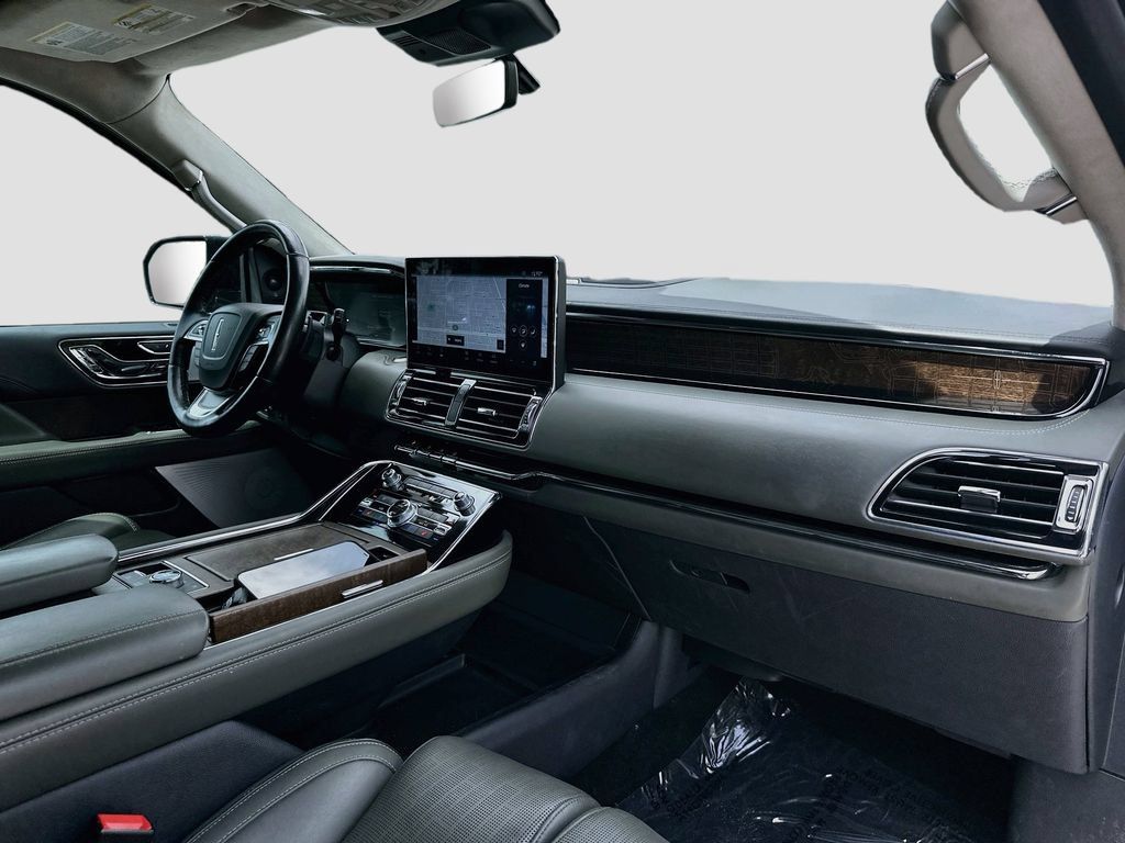 Used 2022 Lincoln Navigator L Black Label AWD/4WD image 33